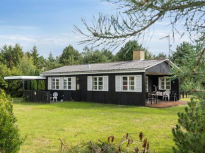 Holiday Home Brunhilde - 850m from the sea by Interhome in Bogø By